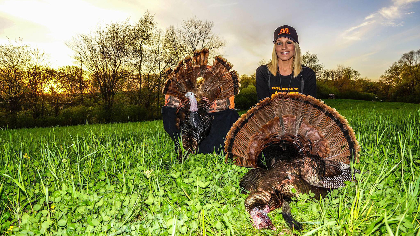 Effective Turkey Decoy Strategies for Hunting Out of Ground Blinds