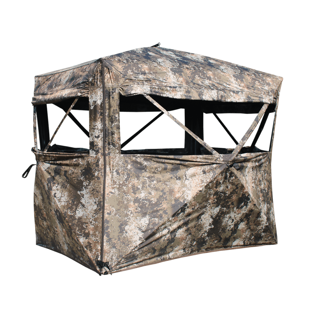 Muddy-Garage-Blind-1__17450.