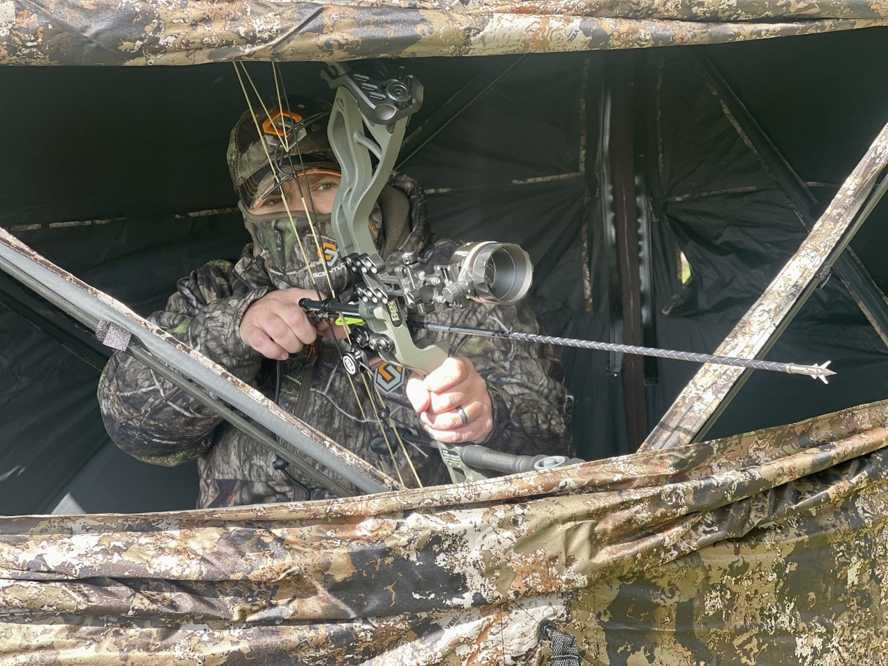 Tips And Tricks for Bowhunting in A Ground Blind Muddy Outdoors