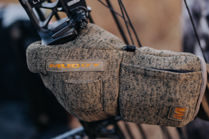 Grip-resistant palm pads