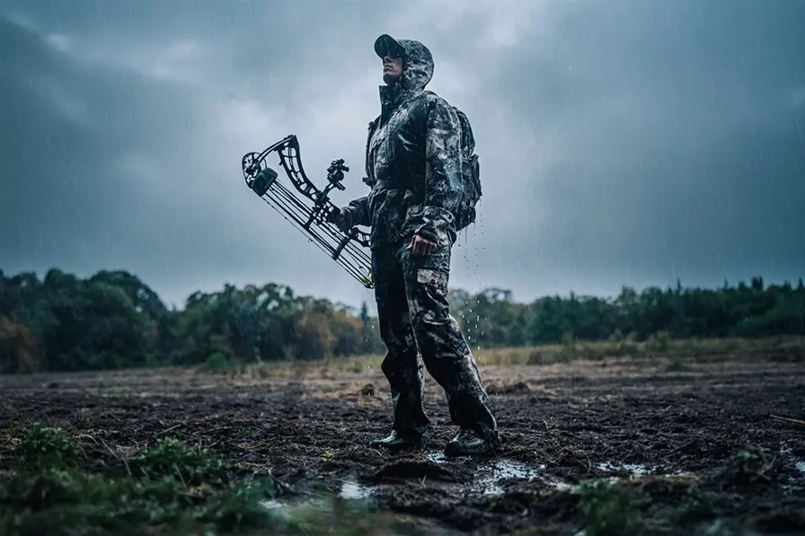 What To Wear For Early Season Bowhunting: A Layering Guide For Comfort And Concealment 