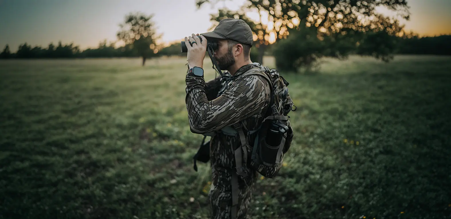 What To Wear For Early Season Bowhunting: A Layering Guide For Comfort And Concealment 